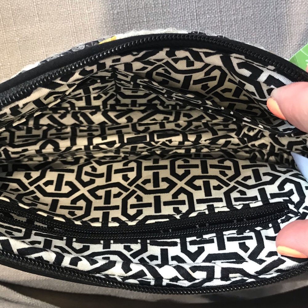 Vera Bradley Dogwood shimmer wristlet - Picture 5 of 16